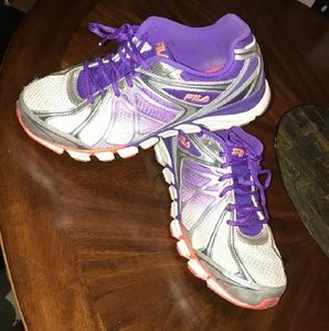 FILA women's 11 wide